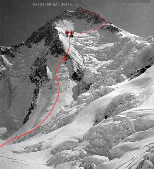 Opracowanie drogi Kurtyki i Kukuczki na południowo-zachodniej ścianie Hidden Peak (Gasherbrum I).
