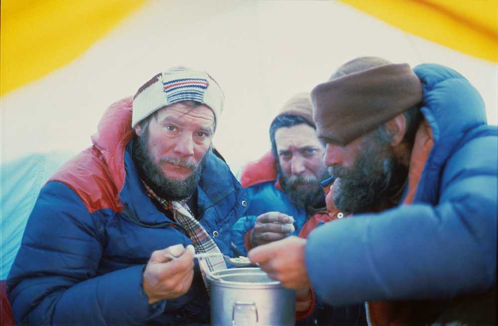 40. rocznica pierwszego zimowego wejścia na Mount Everest !