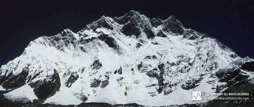 Południowa ściana Lhotse.