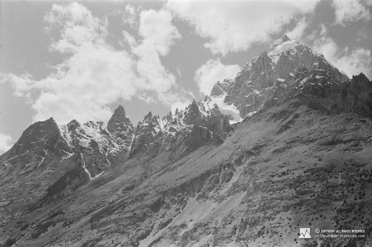 Szczyt Paiju (6621 m n.p.m.).