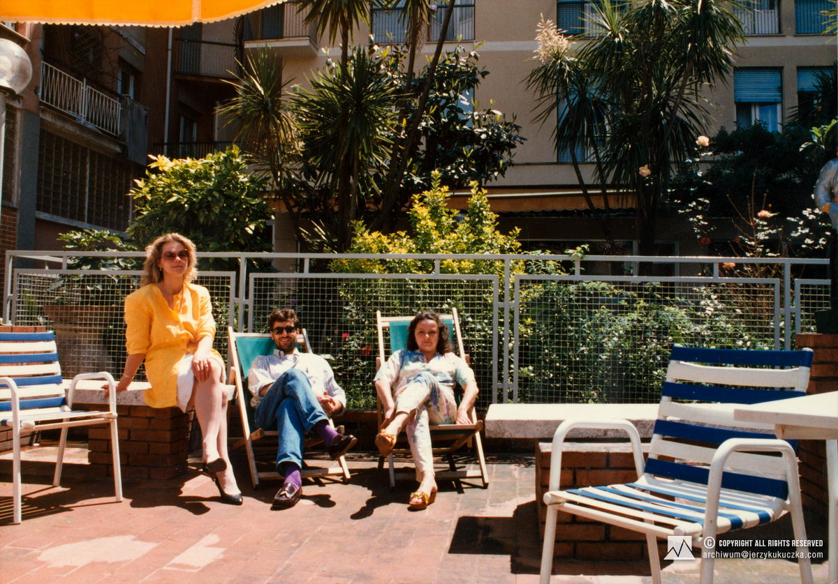 Cecylia Kukuczka (pierwsza od prawej) we Włoszech.