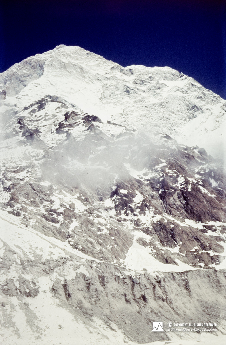 Południowa ściana Makalu (8475 m n.p.m.).