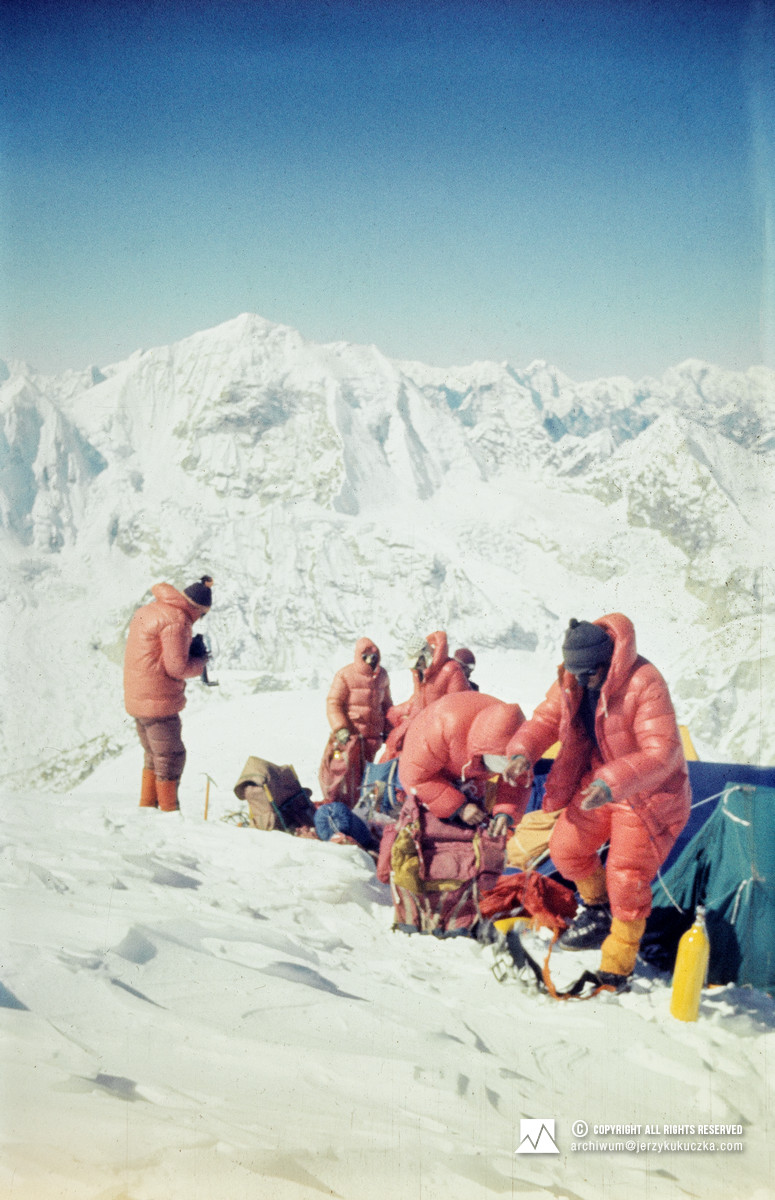 Uczestnicy wyprawy w obozie III (7000 m n.p.m.).