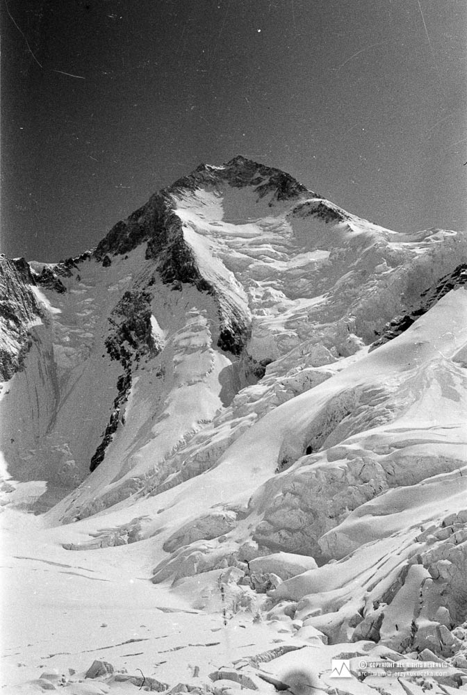Gasherbrum I (8080 m n.p.m.).