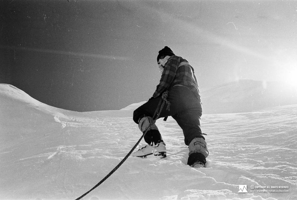 Wojciech Kurtyka na stoku Gasherbrum II.