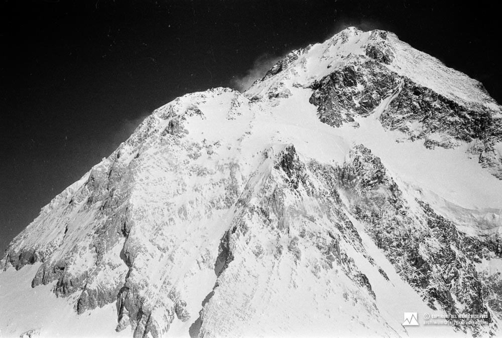 Gasherbrum I (8080 m above sea level). Photo taken while climbing Gasherbrum II (8035 m above sea level).