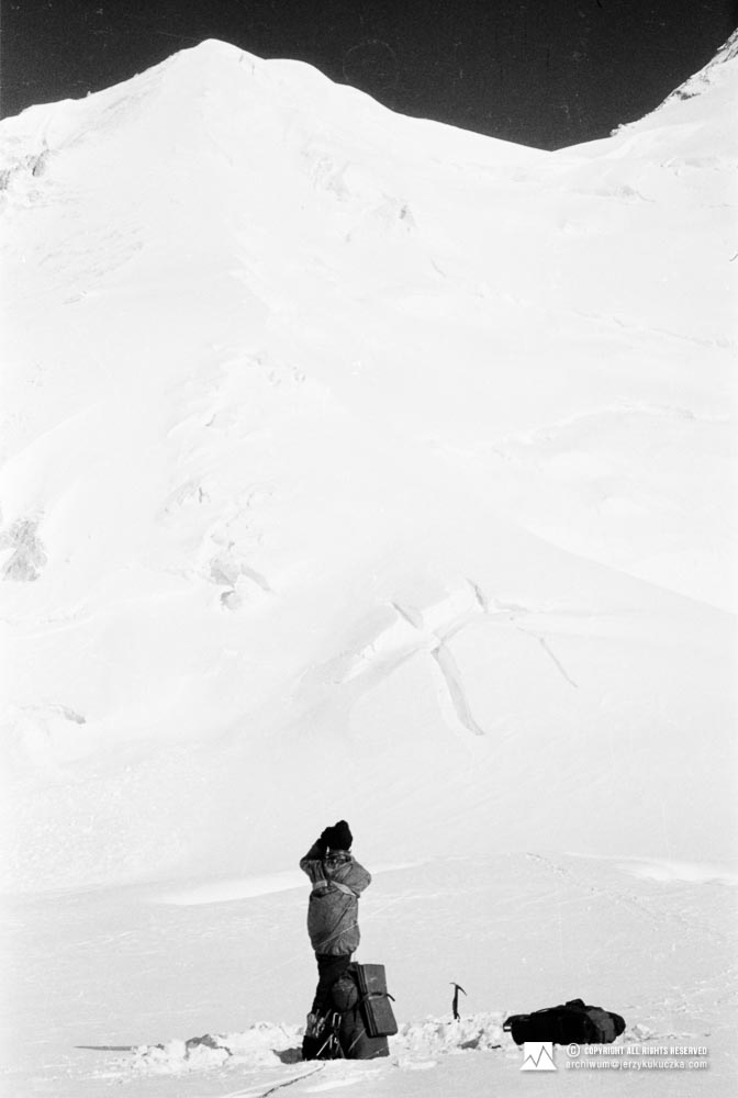 Wojciech Kurtyka na stoku Gasherbrum.