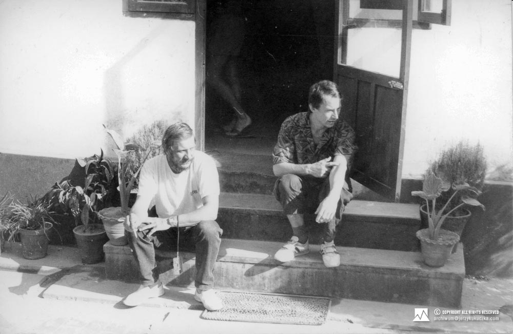 From the left: Jerzy Kukuczka and Wojciech Kurtyka. Probably in Kathmandu.