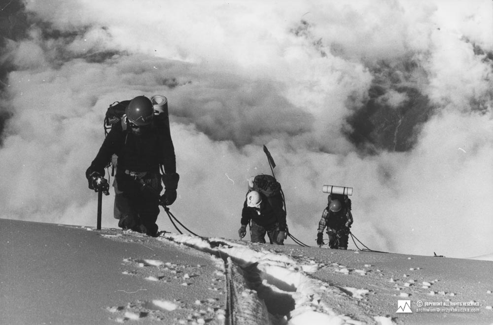 Participants of the expedition on the Manaslu slope. From the left: Artur Hajzer, Wojciech Kurtyka and Carlos Carsolio.