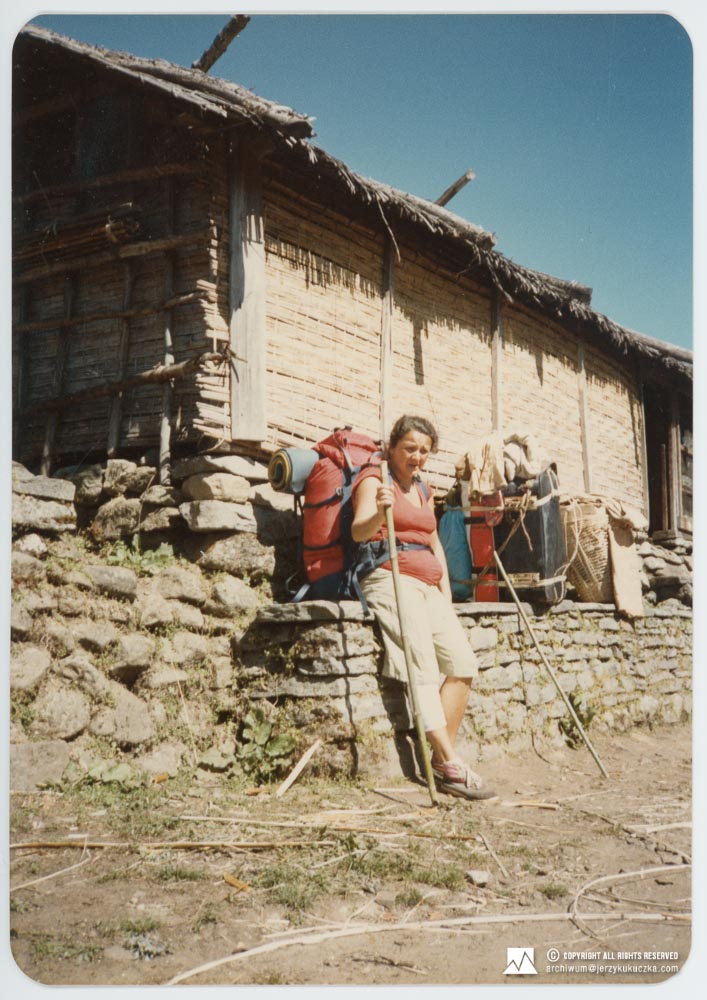 Cecylia Kukuczka resting during her trek to Annapurna. The series is a continuation of the expedition to Manaslu. Cecylia Kukuczka had an appointment with Jerzy Kukuczka near Annapurna, but the lack of permission for the expedition meant that the meeting did not take place.