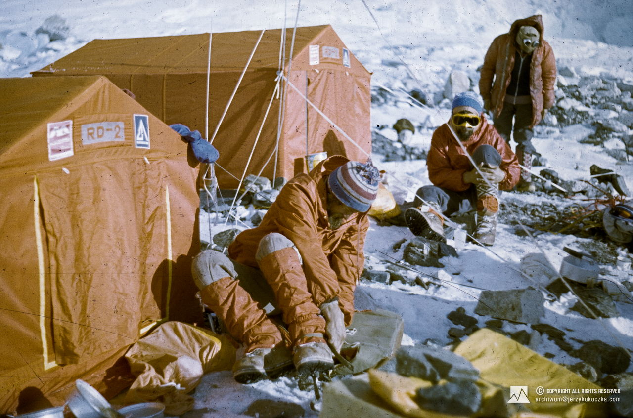 Participants of the expedition in camp II (6500 m above sea level). From the left: Andrzej Czok, Zygmunt Andrzej Heinrich and Kazimierz Waldemar Olech.