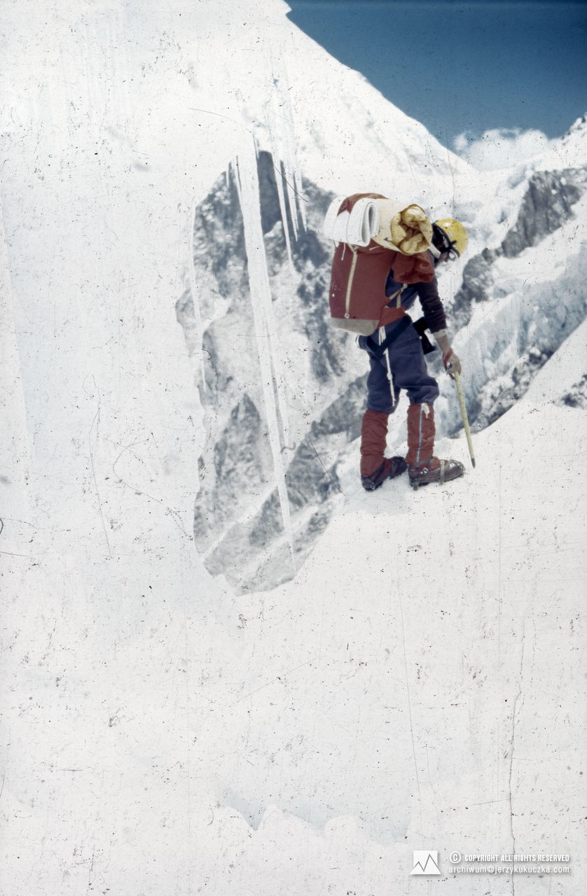 Andrzej Czok on the Khumbu Icefall.