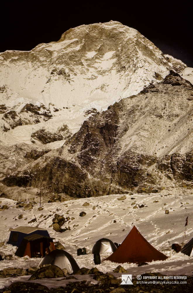 Makalu west face visible from the base.
