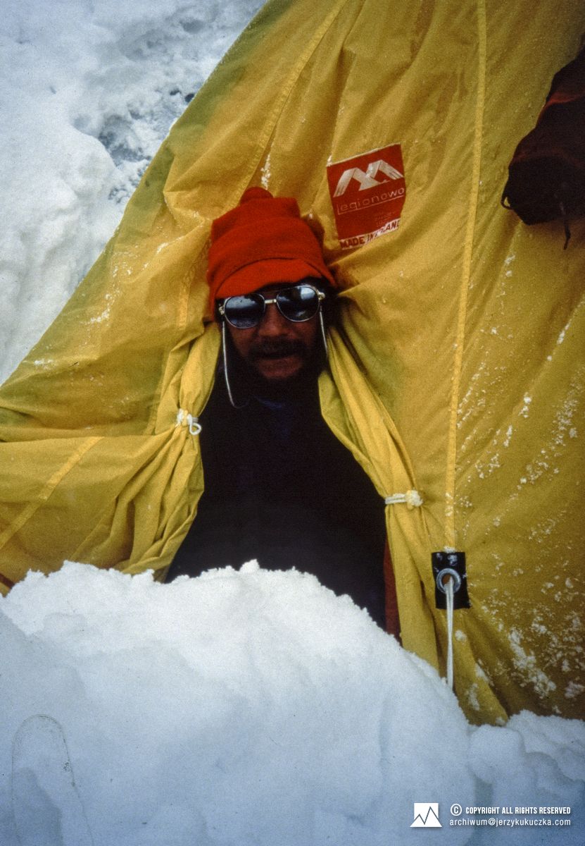Jerzy Kukuczka in camp III (6120 m above sea level).