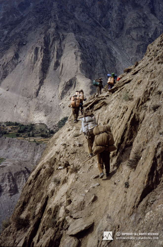 Porters on the way to base.