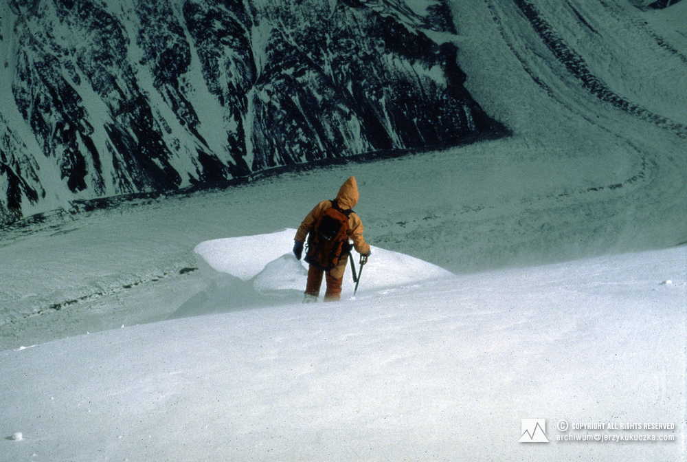 Tadeusz Piotrowski on the K2 slope.
