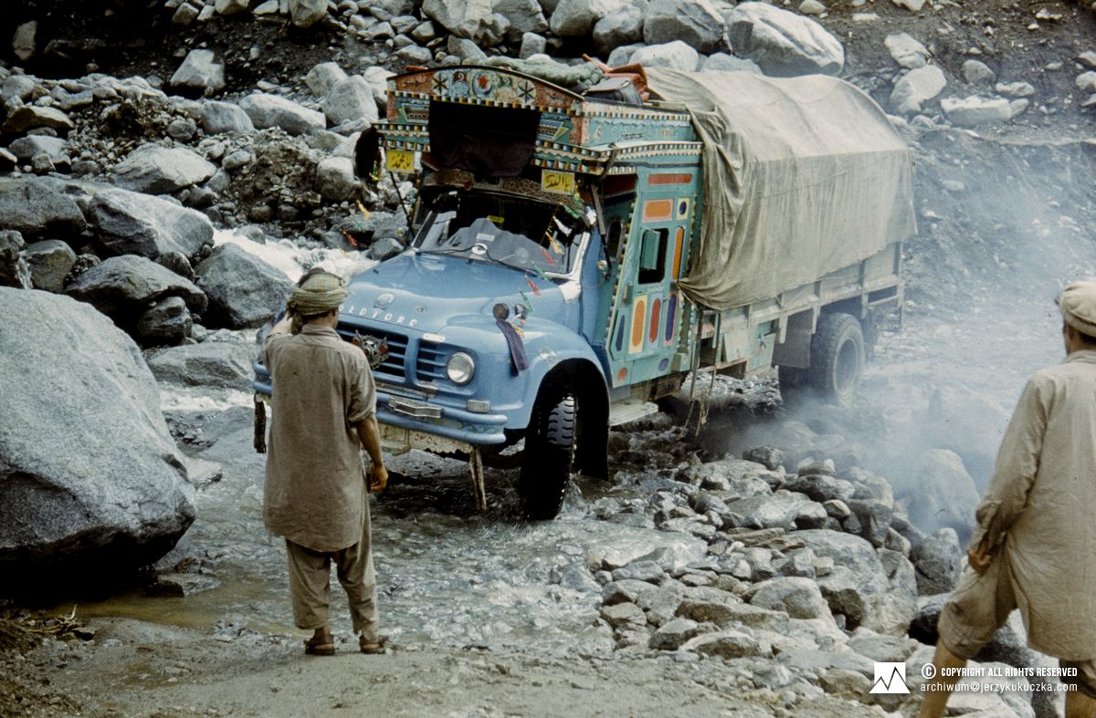 Expedition truck crossing the river. The route to Ziarat.