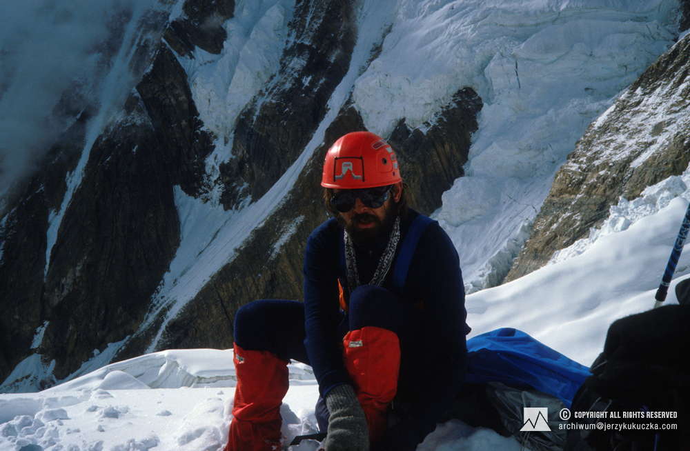 Ryszard Warecki in camp II (6550 m above sea level).
