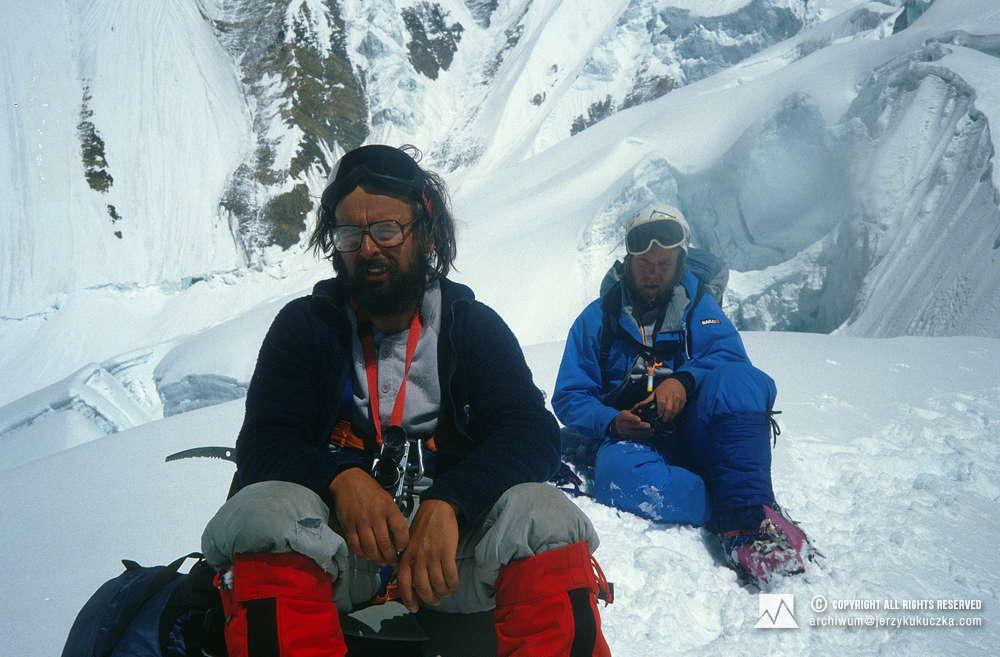 Himalaiści na stoku Annapurny. Od lewej: Ryszard Warecki i Artur Hajzer.
