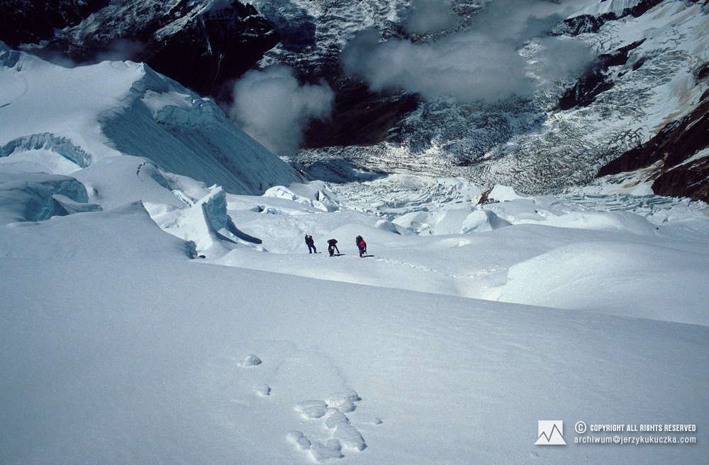 Climbers on the slope of Annapurna. Ryszard Warecki is leading, followed by Janusz Majer and Artur Hajzer.