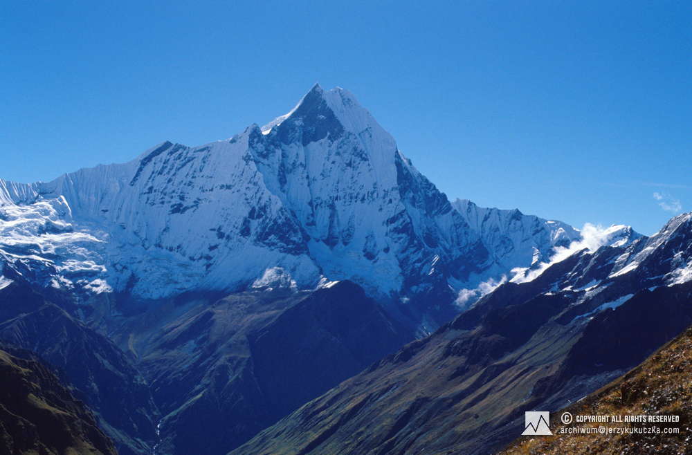 Machhapuchhare peak (6993 m above sea level) in the Annapurna massif.