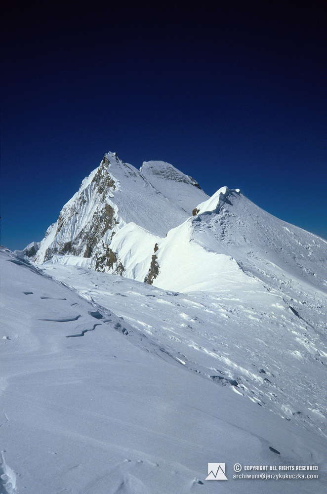 Annapurna Wschodnia (8010 m n.p.m.).