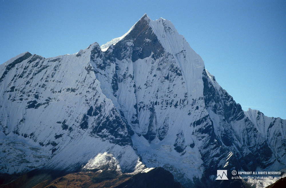 Szczyt Machhapuchhare w masywie Annapurny (6993 m n.p.m.).