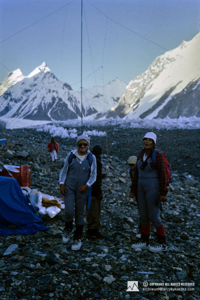 Participants of the expedition at the base. From the right: Alicja Bednarz, Halina Krüger-Syrokomska and Jolanta Maciuch.