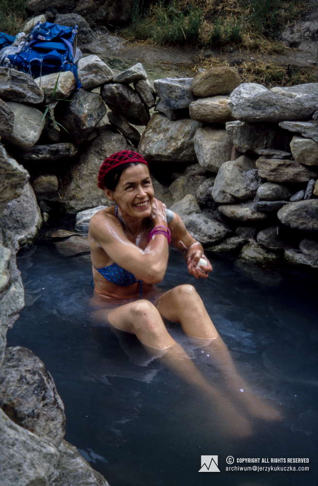 Wanda Rutkiewicz during a bath in hot springs near Askole.