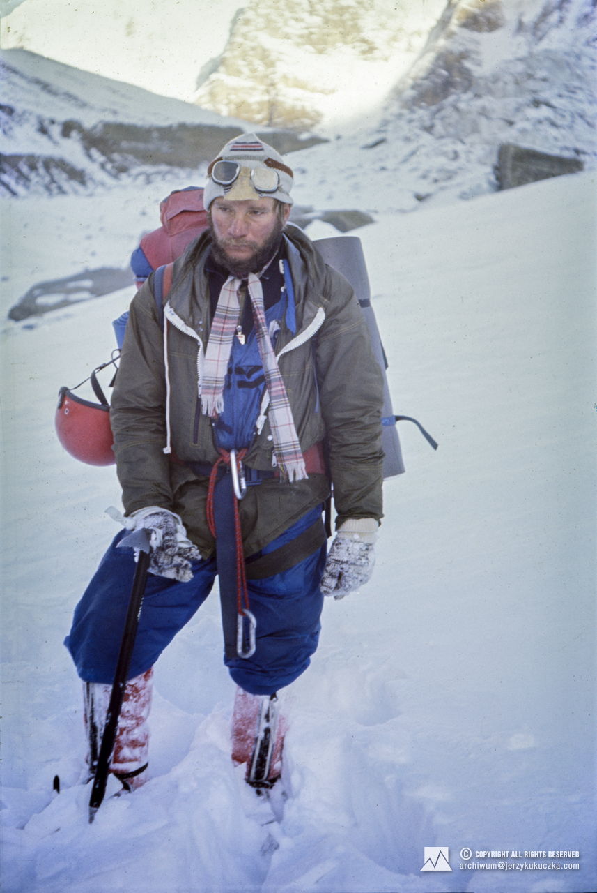 Jerzy Kukuczka on the slope of Dhaulagiri.