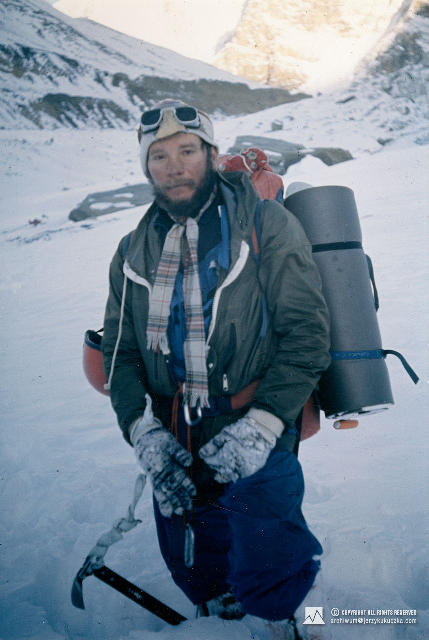 Jerzy Kukuczka on the Dhaulagiri slope.