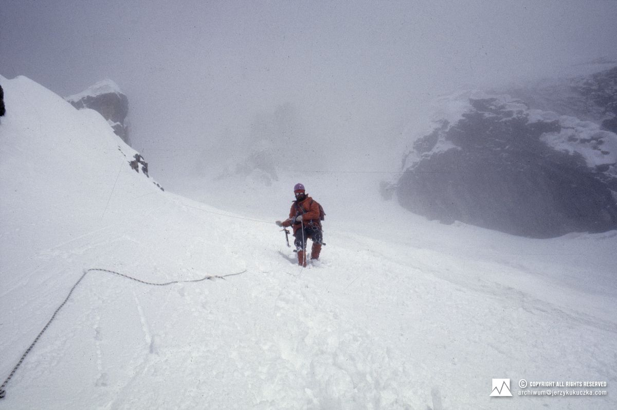 Andrzej Zygmunt Heinrich while climbing the couloir above camp I.