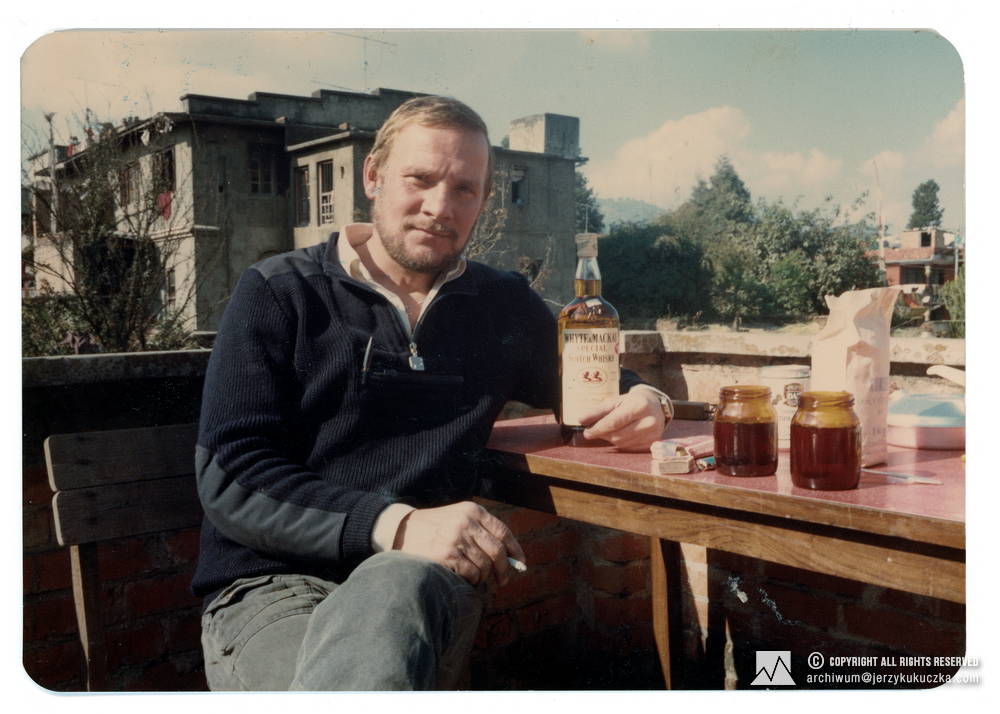 Jerzy Kukuczka in Kathmandu. The members of the expedition are waiting for a permit authorizing them to start the Annapurna expedition.