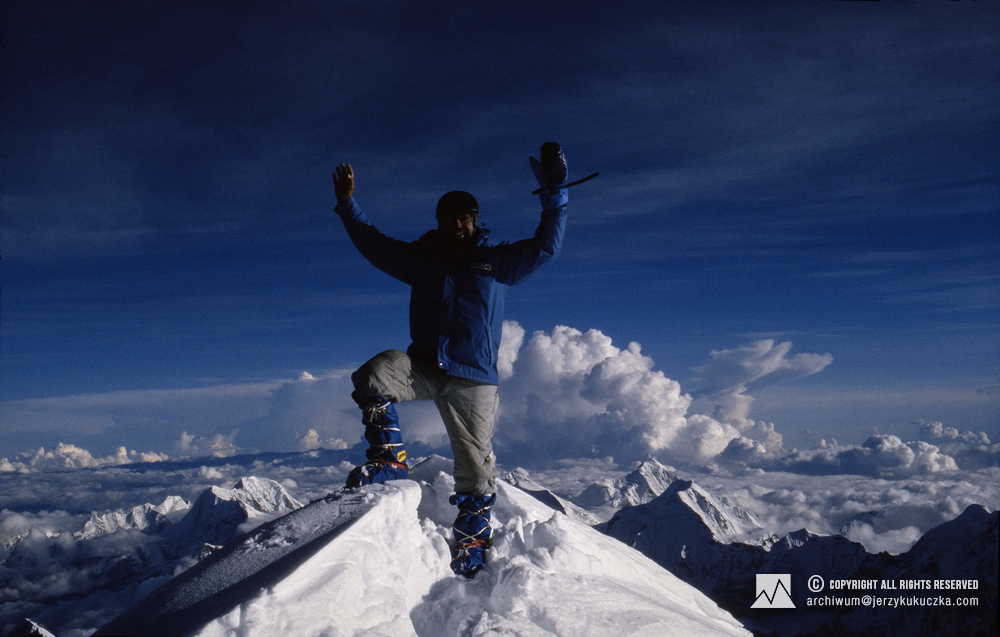 Ryszard Warecki on the top of Shisha Pangma.