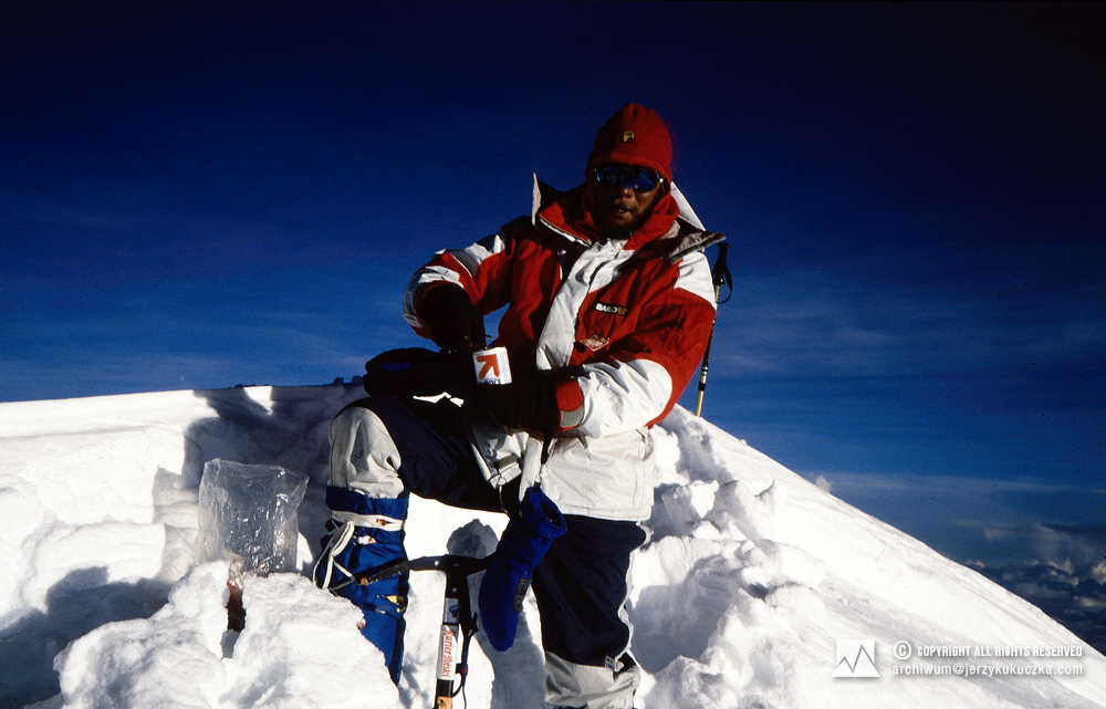 Jerzy Kukuczka on the top of Shisha Pangma (8013 m above sea level) - September 18, 1987.