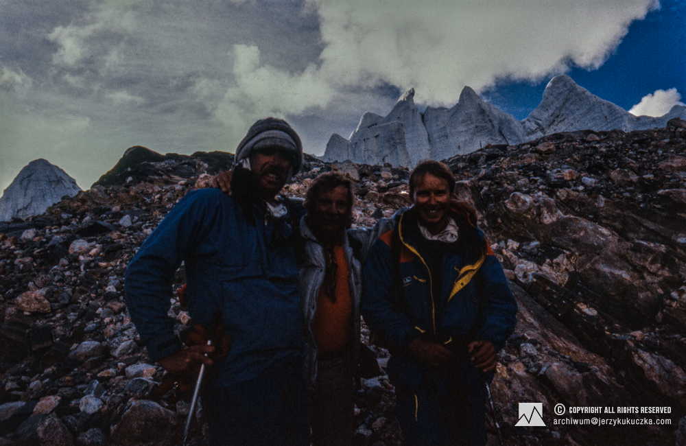 Participants of the expedition near the base. From left to right: Steve Untch, Jerzy Kukuczka and Alan Hinkes.