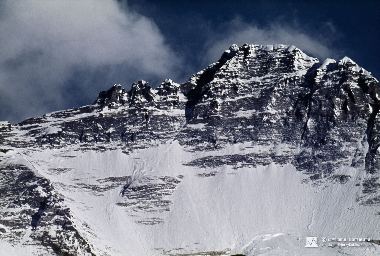 Zachodnia ściana Lhotse (8516 m n.p.m.).