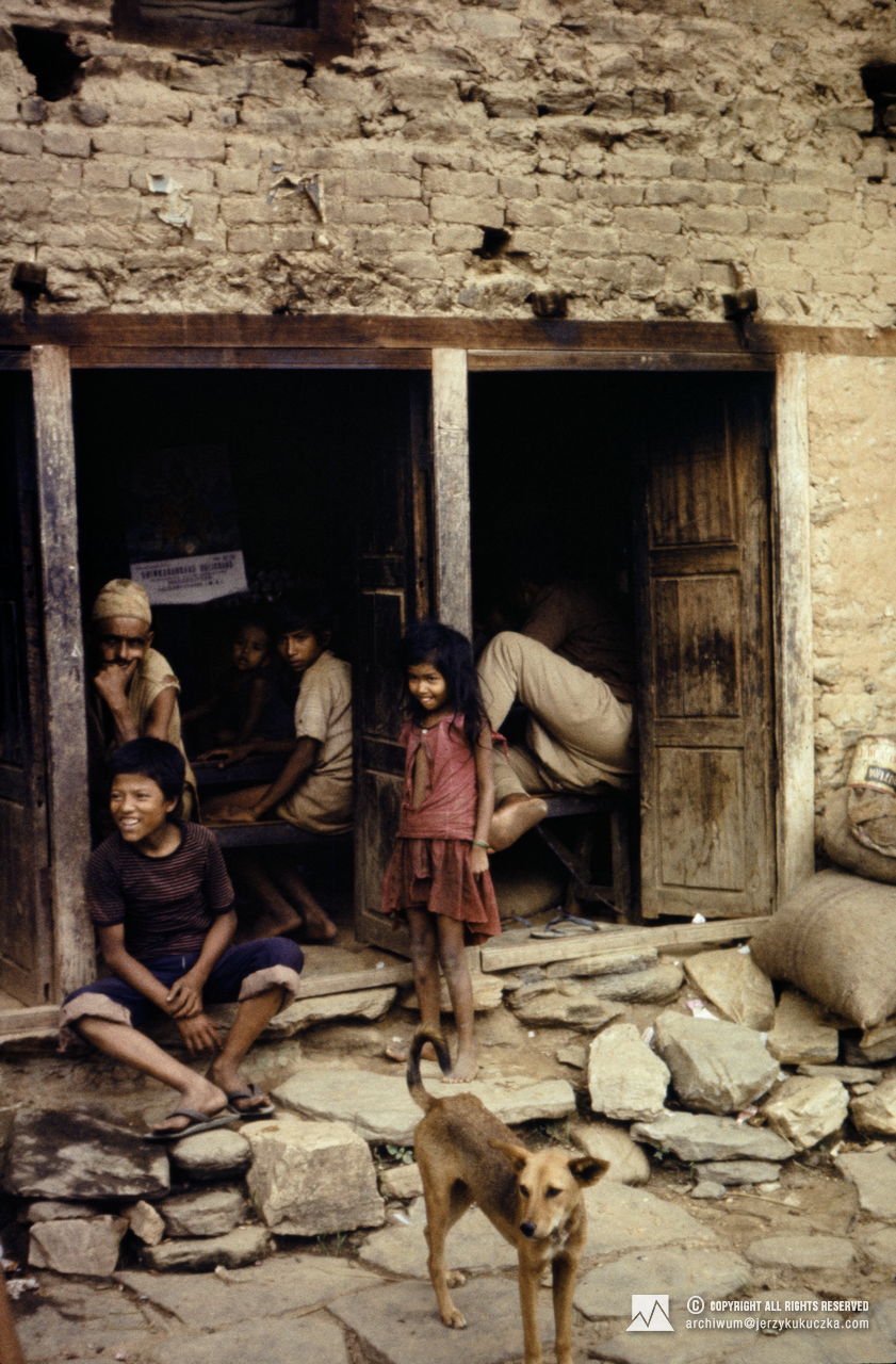 Mieszkańcy Nepalu.