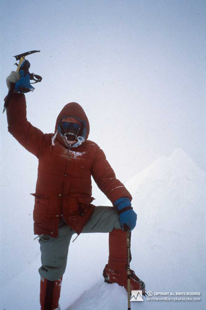 Jerzy Kukuczka na szczycie Annapurny - 03.02.1987 (8091 m n.p.m.).