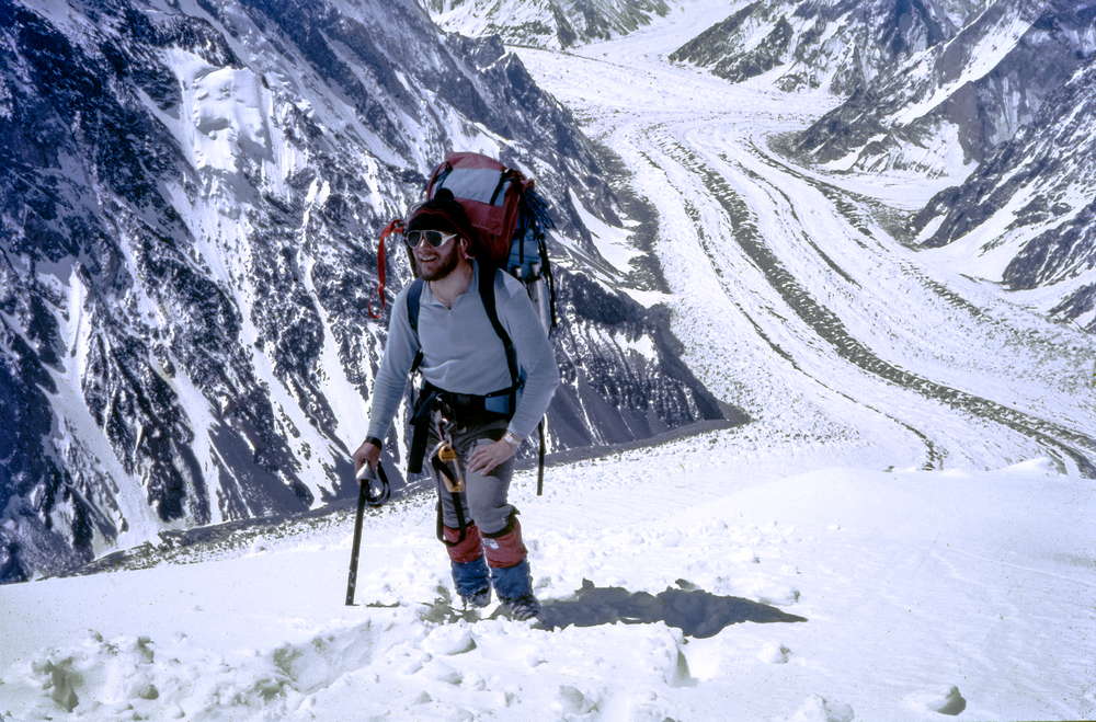 Jerzy Kukuczka na stoku K2.